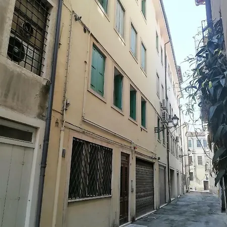 Stradella S.corona 13 Apartamento *