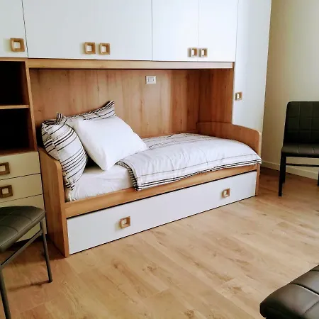 Apartamento Stradella S.corona 13