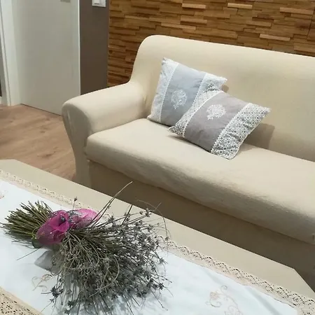 Apartamento Stradella S.corona 13